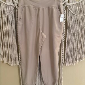 Old Navy Women’s Jogger Pants in Taupe Beige
